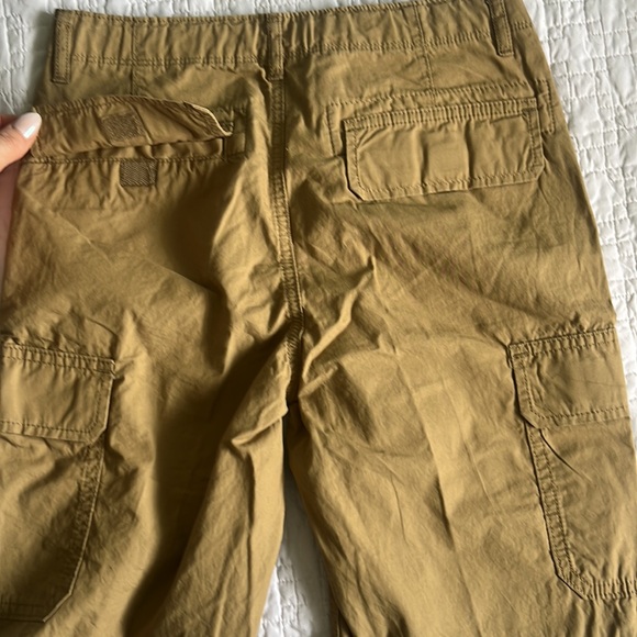 Kids khaki cargo shorts - Picture 3 of 3